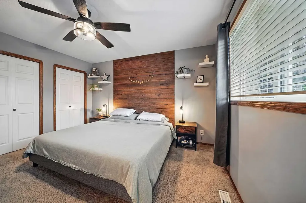 23 Dubois Crescent Red Deer AB T4R 3H8