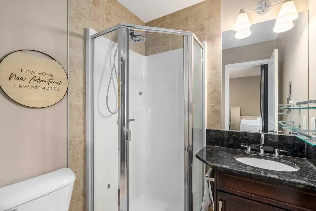 240 Elgin Meadows Gardens SE Calgary AB T2Z 0M4