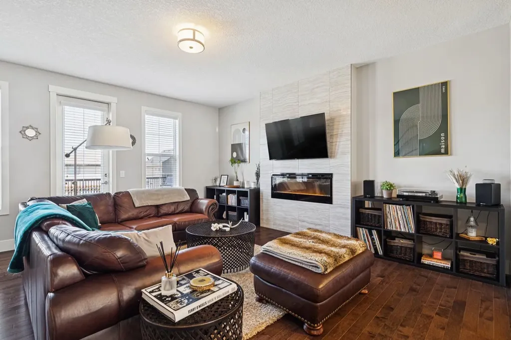 6 Quarry Lane SE Calgary AB T2C 5N4