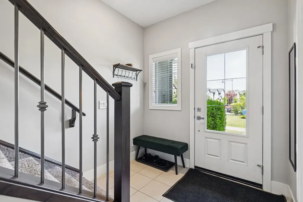 6 Quarry Lane SE Calgary AB T2C 5N4