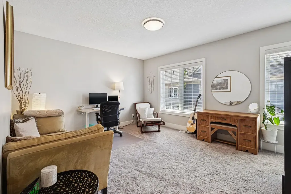 6 Quarry Lane SE Calgary AB T2C 5N4