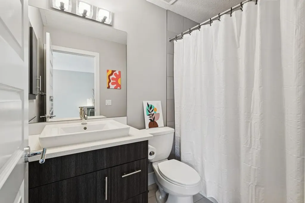 6 Quarry Lane SE Calgary AB T2C 5N4