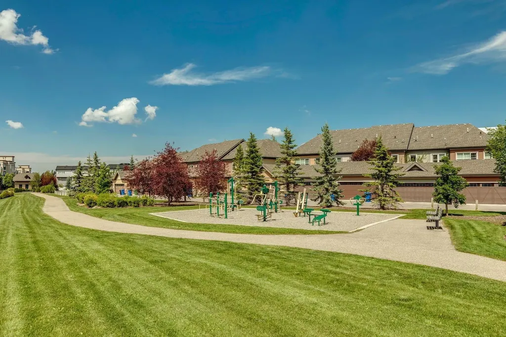 6 Quarry Lane SE Calgary AB T2C 5N4