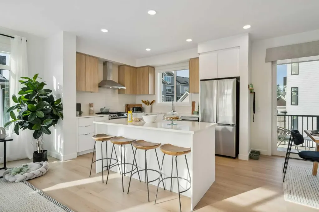 171 Dieppe Drive SW Calgary AB T3E 8H6