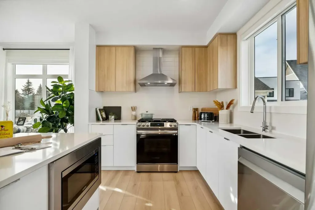 171 Dieppe Drive SW Calgary AB T3E 8H6