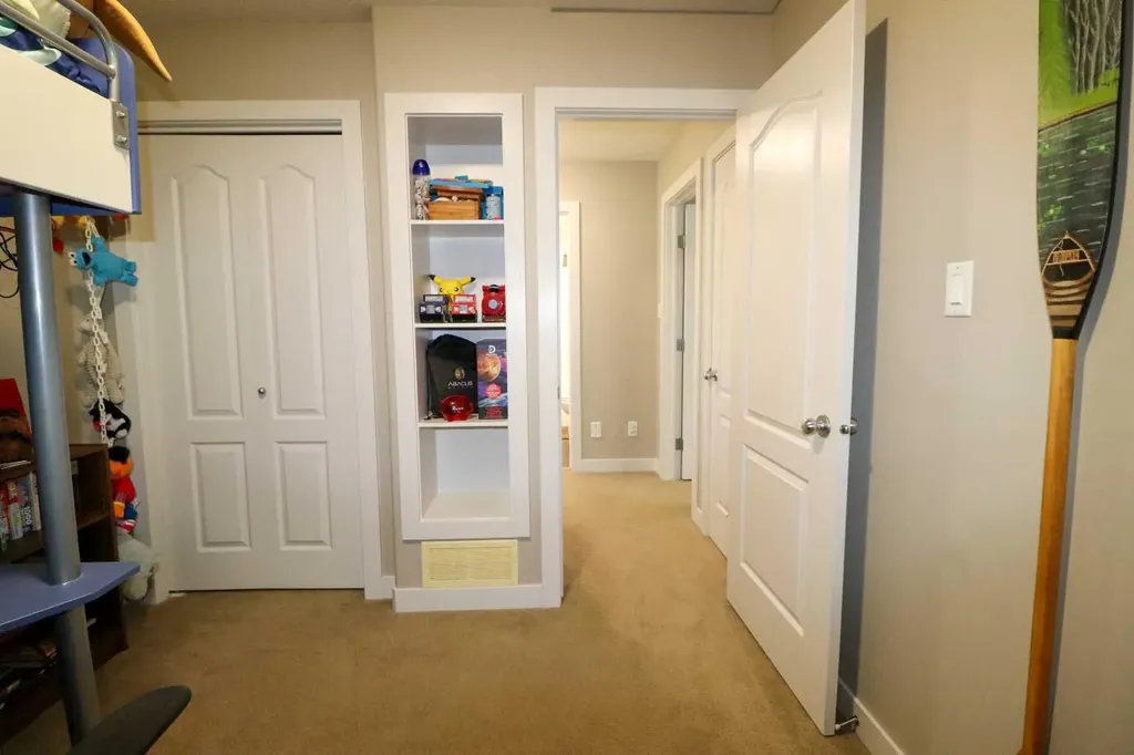 71 Coalbanks Gate W Lethbridge AB T1J 2A2