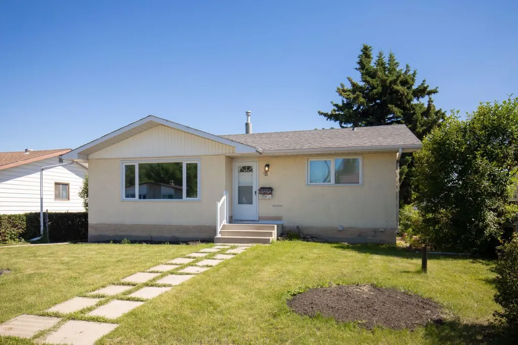 11 Oxbow Street Red Deer AB T4N5C3