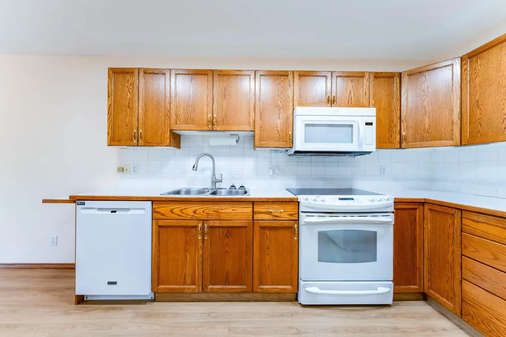 190 3 Avenue E Drumheller AB T0J0Y4