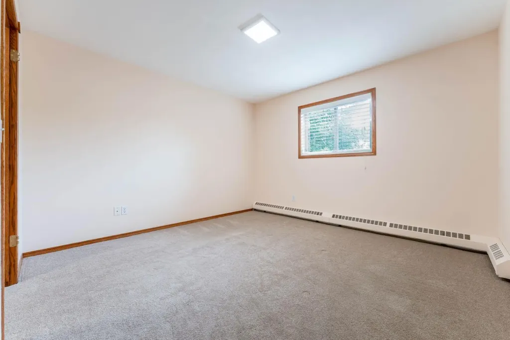 190 3 Avenue E Drumheller AB T0J0Y4