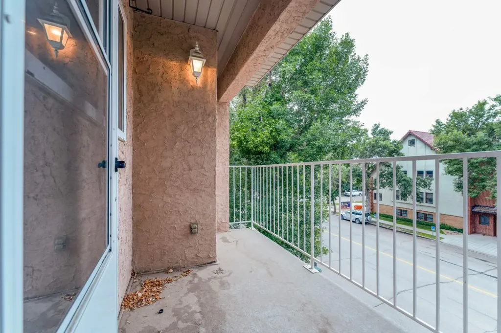 190 3 Avenue E Drumheller AB T0J0Y4