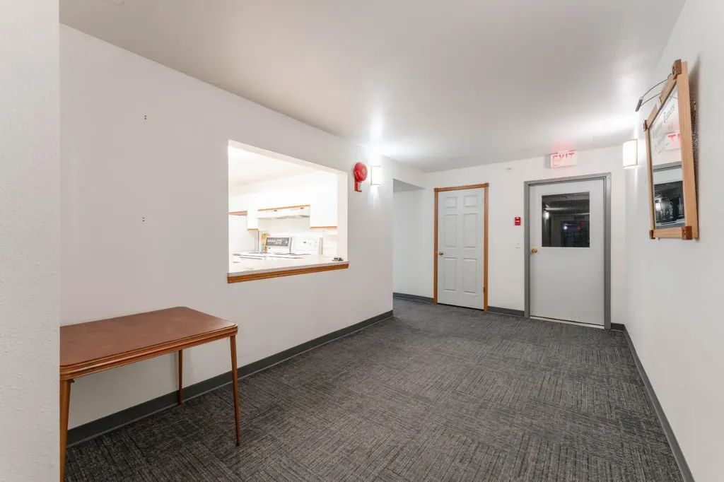 190 3 Avenue E Drumheller AB T0J0Y4