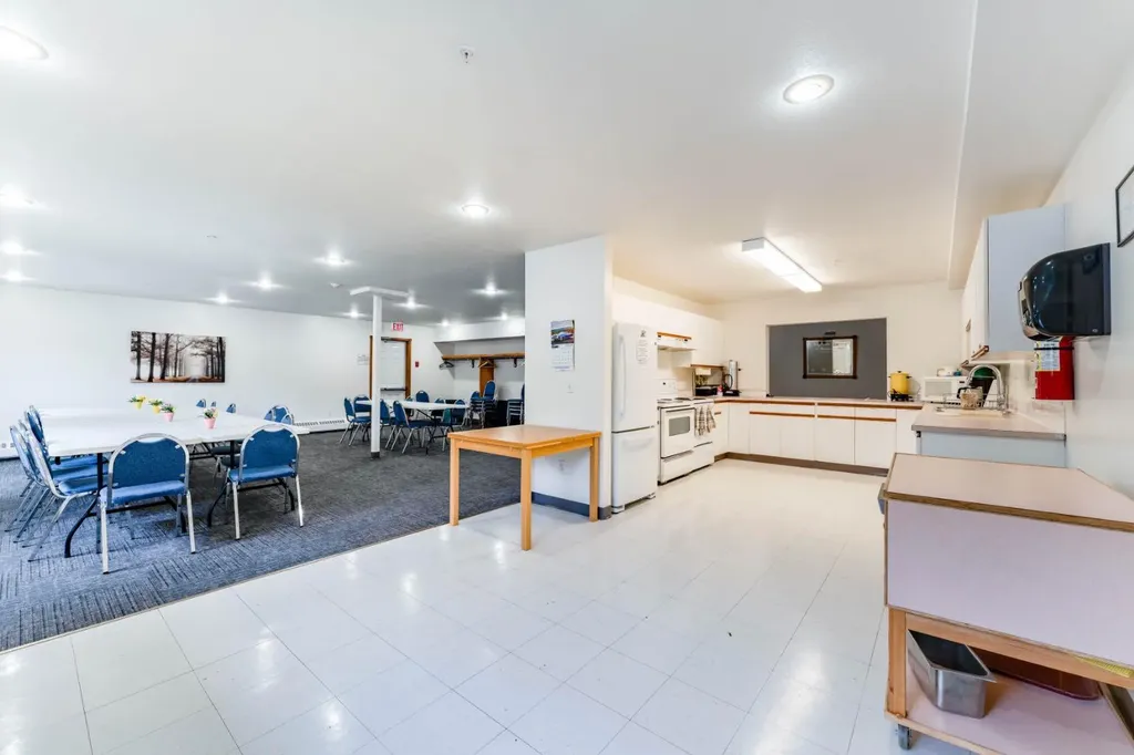 190 3 Avenue E Drumheller AB T0J0Y4