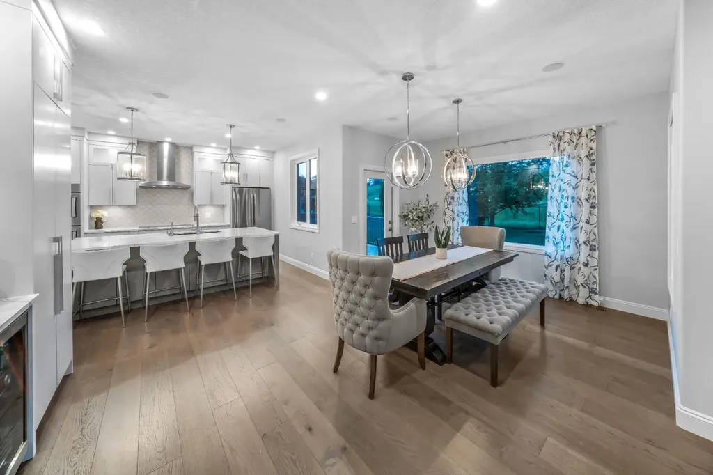 255 Gleneagles View Cochrane AB T4C 2H5