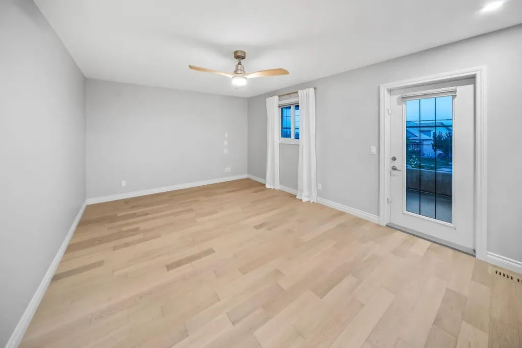 255 Gleneagles View Cochrane AB T4C 2H5