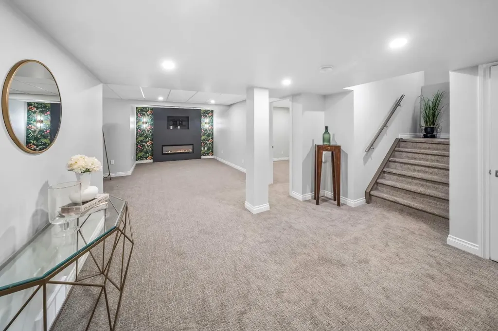 255 Gleneagles View Cochrane AB T4C 2H5