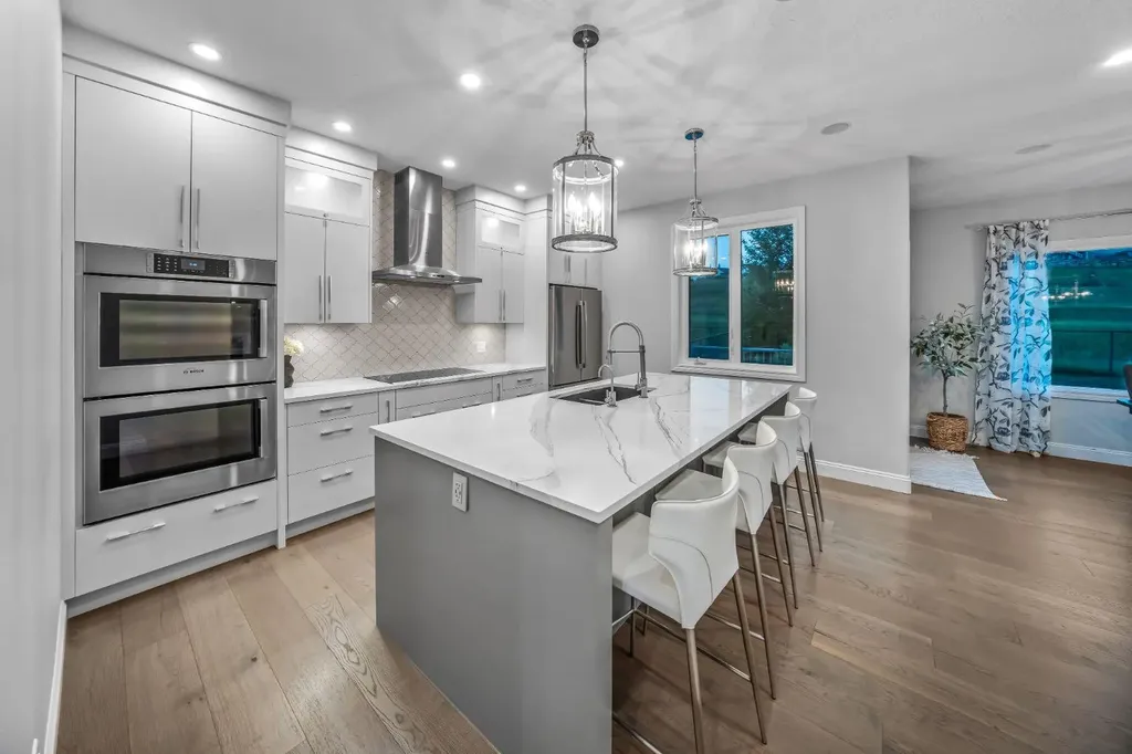 255 Gleneagles View Cochrane AB T4C 2H5