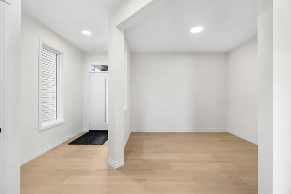 63 Annette Rise NW Calgary AB T3R 2L6