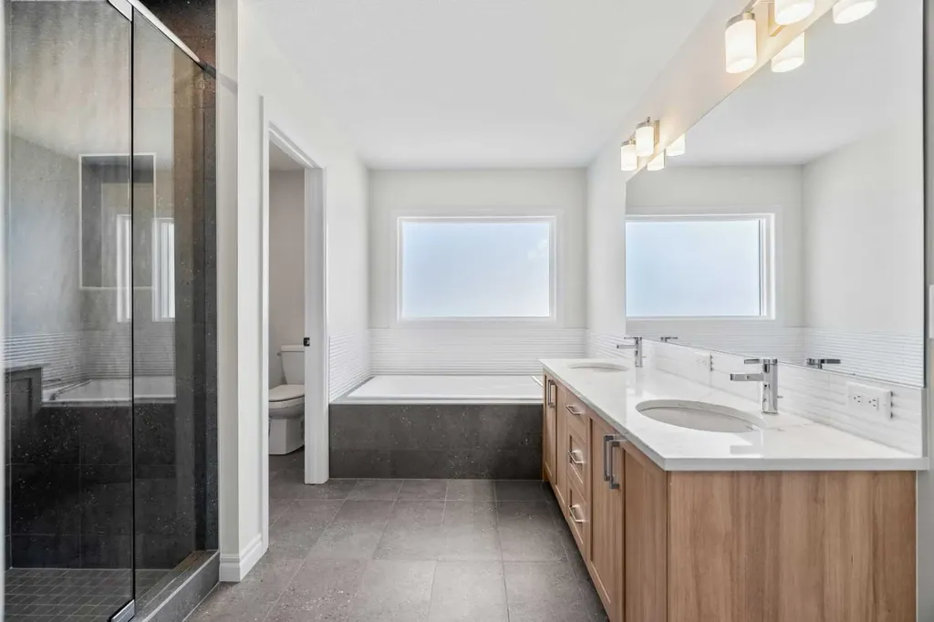 63 Annette Rise NW Calgary AB T3R 2L6