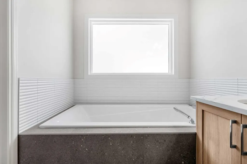 63 Annette Rise NW Calgary AB T3R 2L6