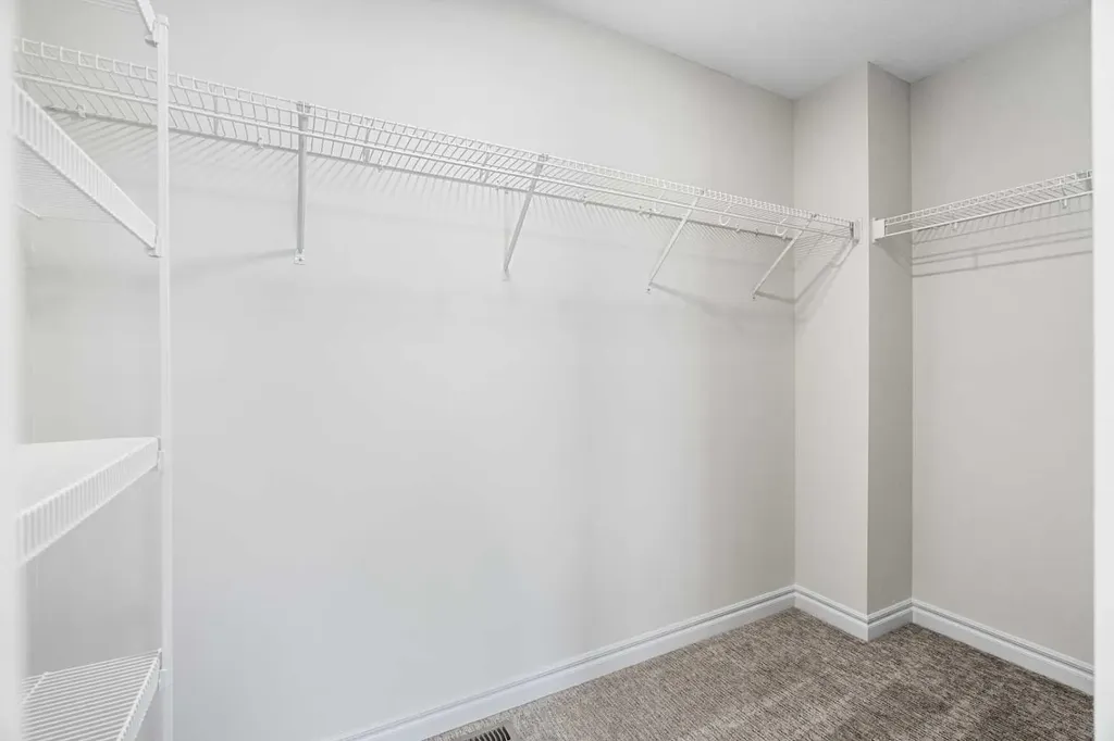 63 Annette Rise NW Calgary AB T3R 2L6