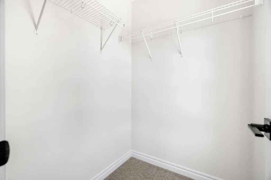63 Annette Rise NW Calgary AB T3R 2L6