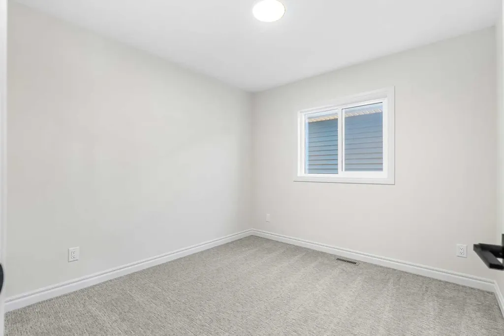 63 Annette Rise NW Calgary AB T3R 2L6