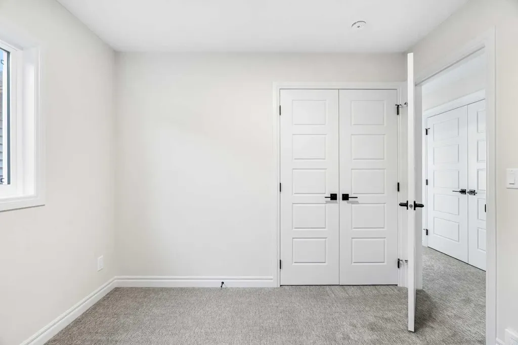 63 Annette Rise NW Calgary AB T3R 2L6