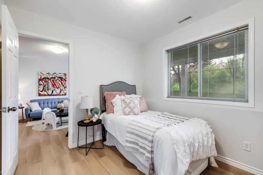 155 Prominence Heights SW Calgary AB T3H 2Z6