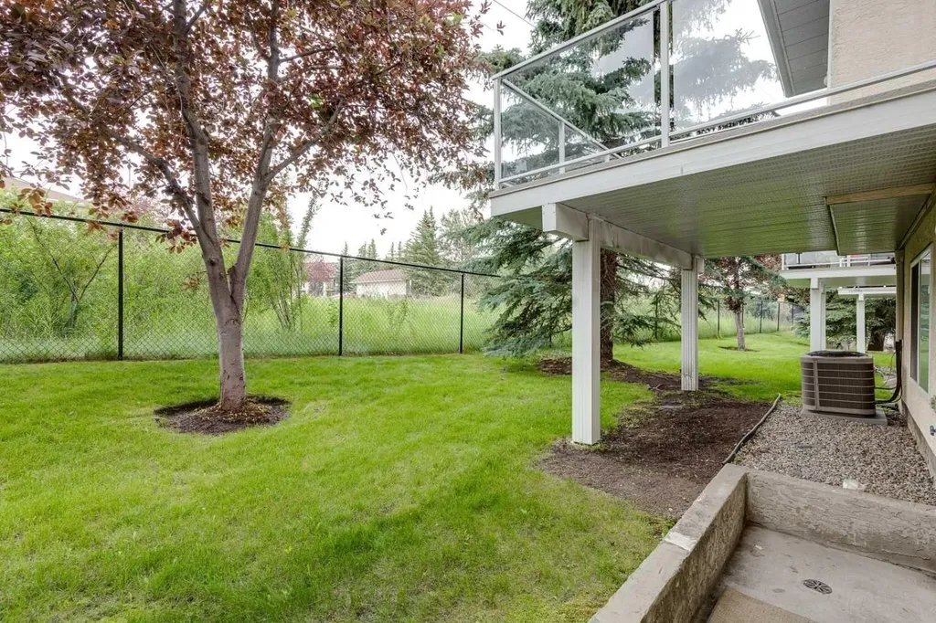 155 Prominence Heights SW Calgary AB T3H 2Z6