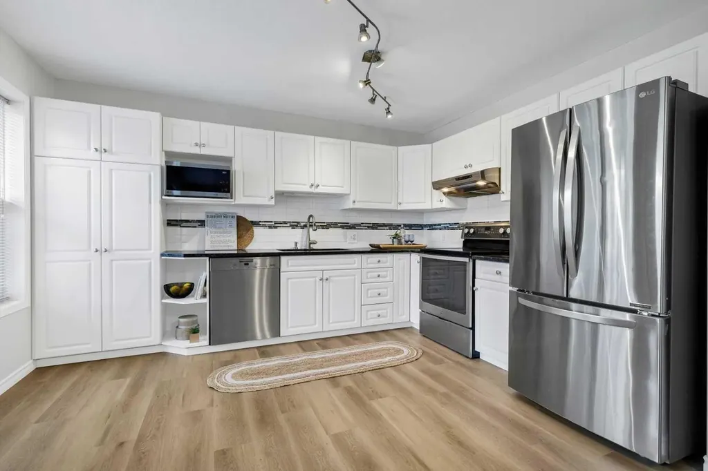 155 Prominence Heights SW Calgary AB T3H 2Z6