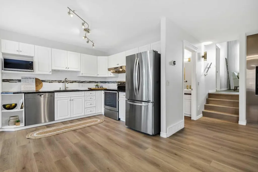 155 Prominence Heights SW Calgary AB T3H 2Z6