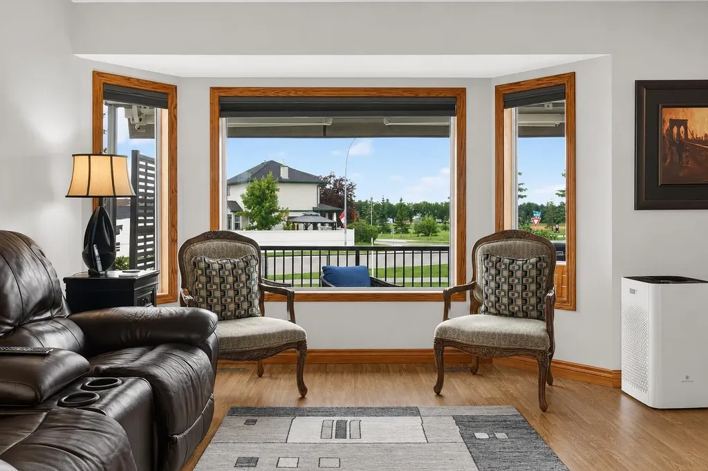 8 Erin Meadow Way SE Calgary AB T2B 3A2