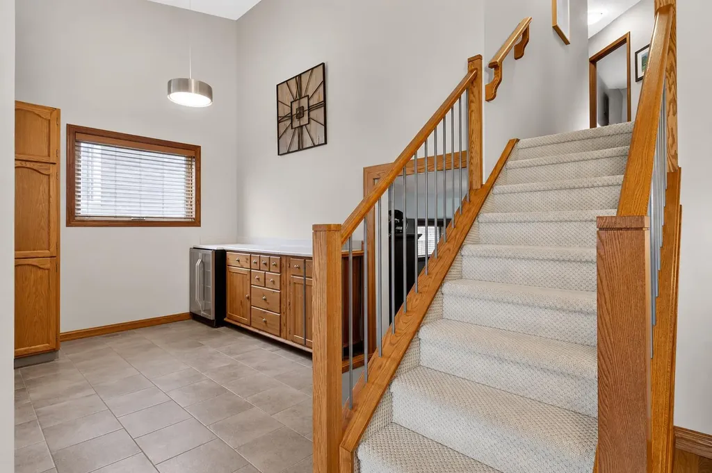 8 Erin Meadow Way SE Calgary AB T2B 3A2