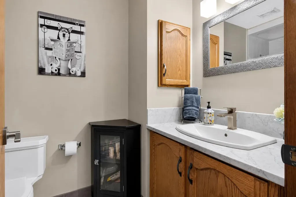 8 Erin Meadow Way SE Calgary AB T2B 3A2