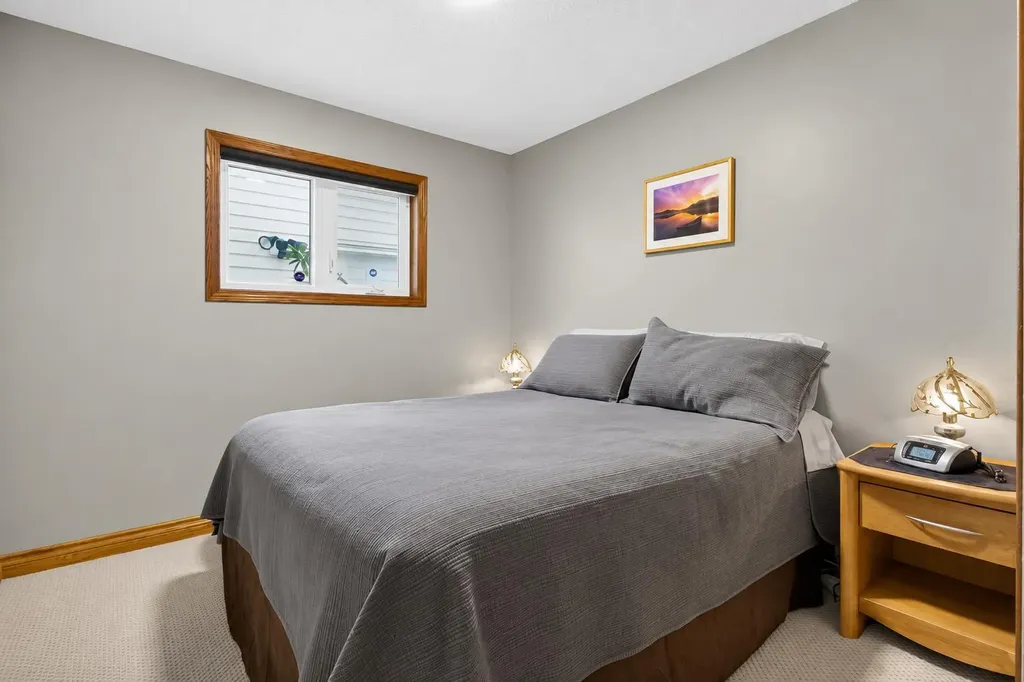 8 Erin Meadow Way SE Calgary AB T2B 3A2