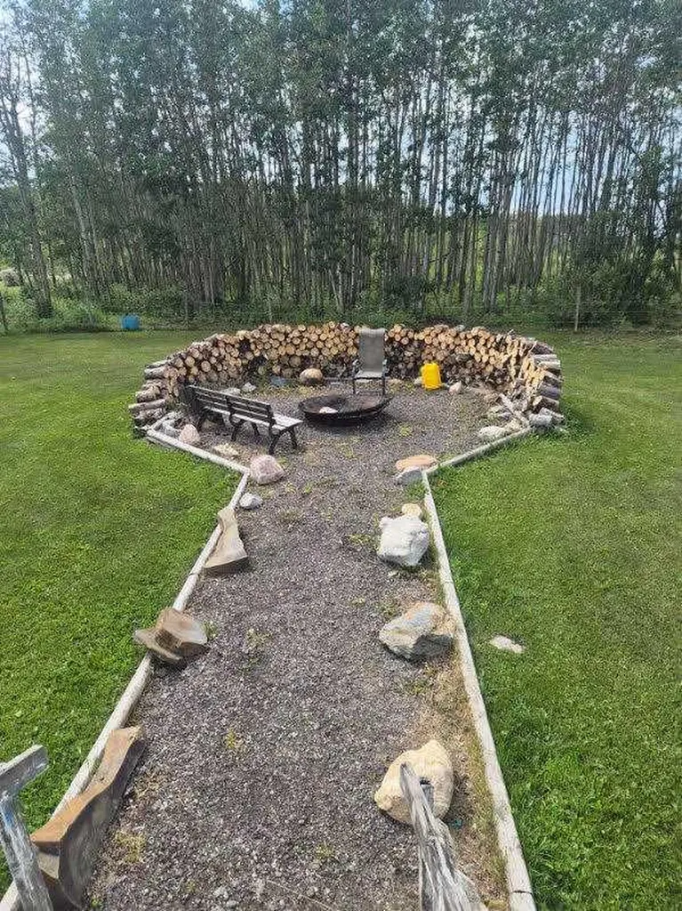 721023 Range Road 113 Beaverlodge AB T0H 0C0