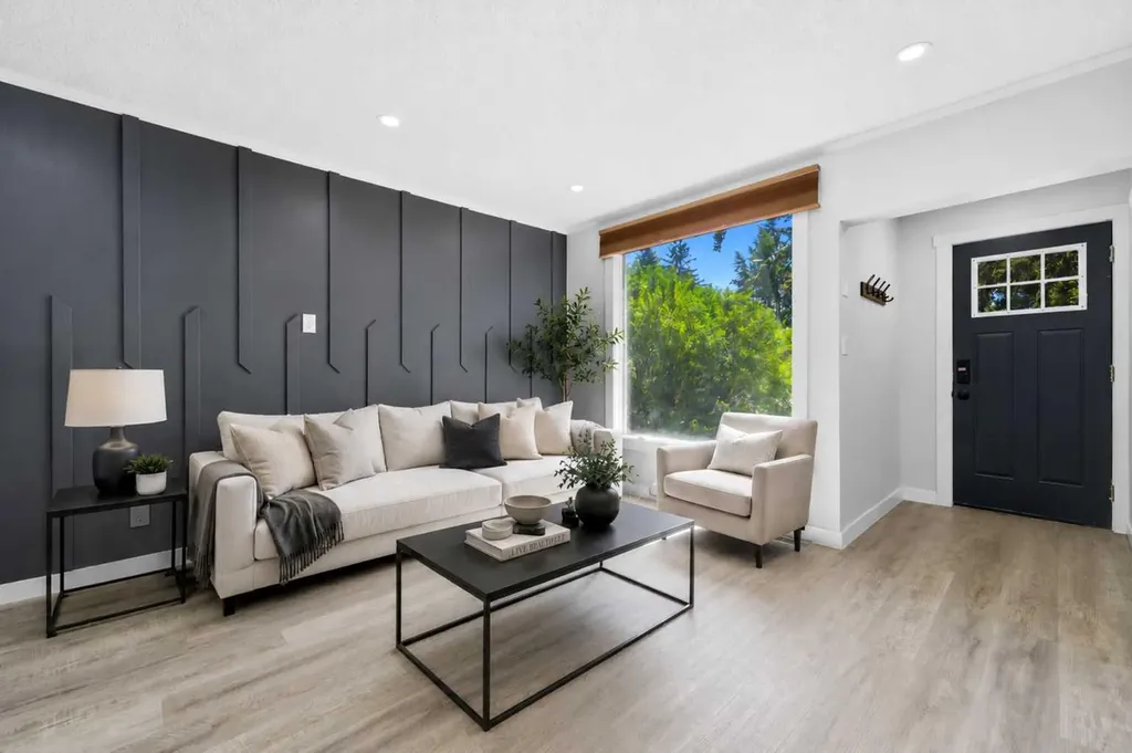 4608 70 Street NW Calgary AB T3B 2K6