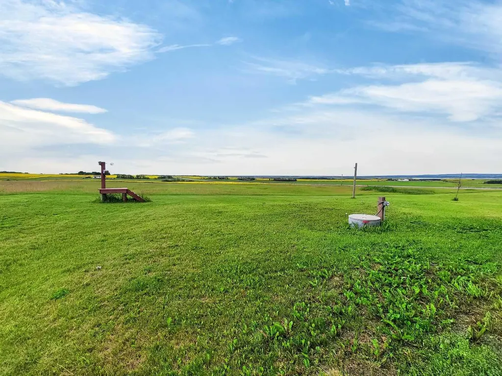 45032 Highway 674 Teepee Creek AB T0H 3C0
