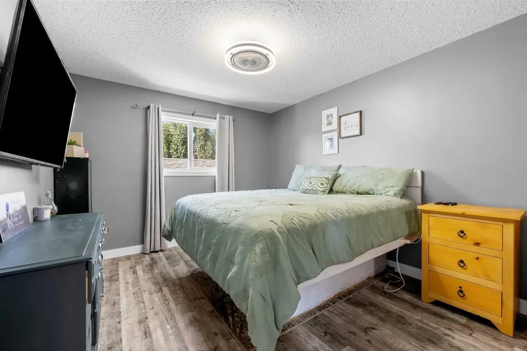 4508 30a Street Close Lloydminster SK S9V 1X7