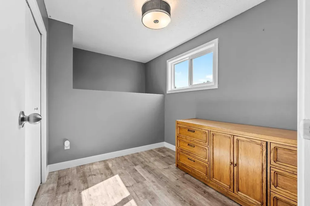 4508 30a Street Close Lloydminster SK S9V 1X7