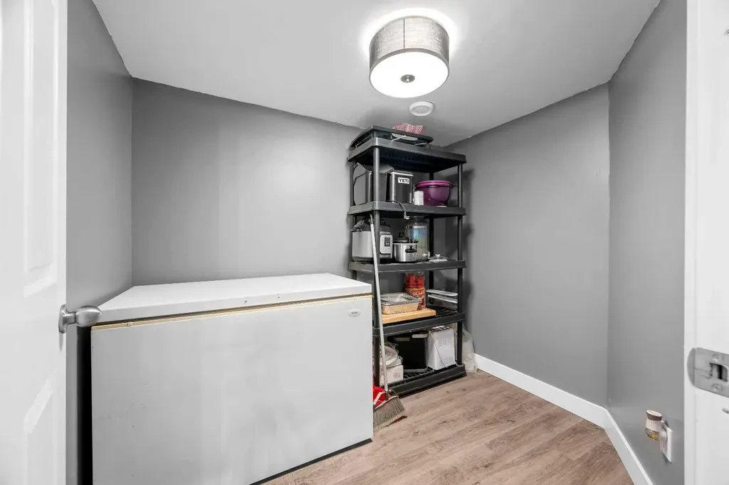 4508 30a Street Close Lloydminster SK S9V 1X7