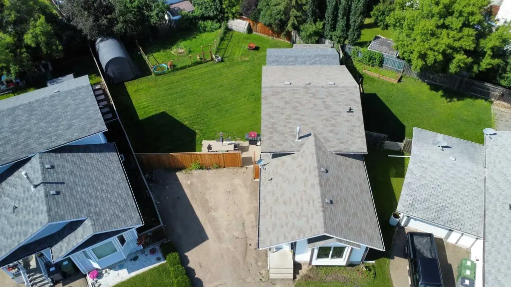 4508 30a Street Close Lloydminster SK S9V 1X7