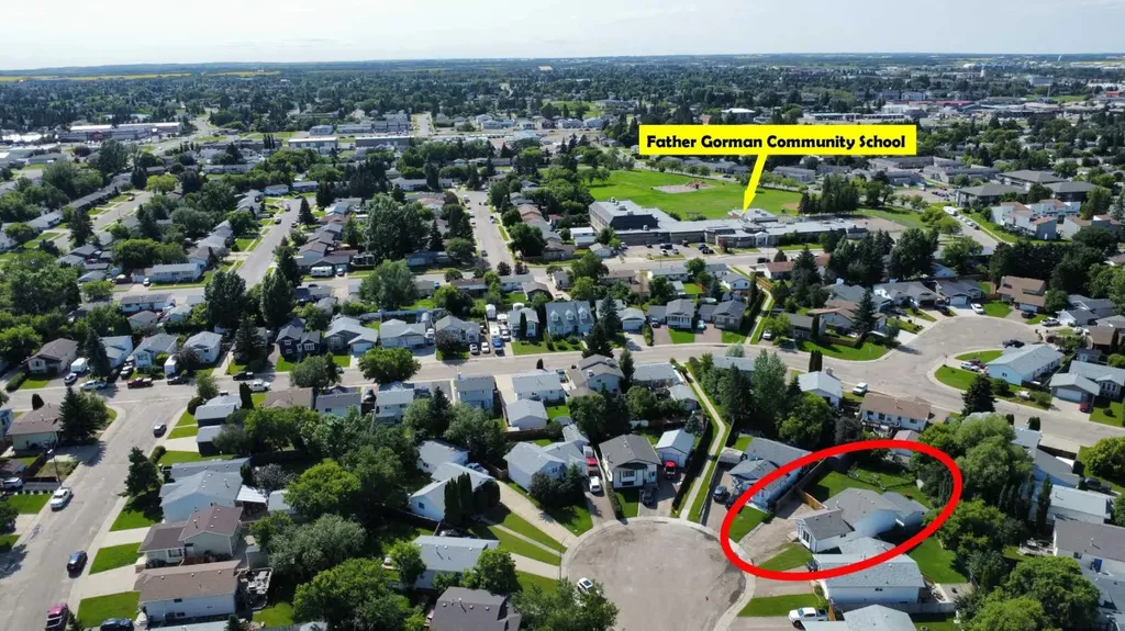 4508 30a Street Close Lloydminster SK S9V 1X7