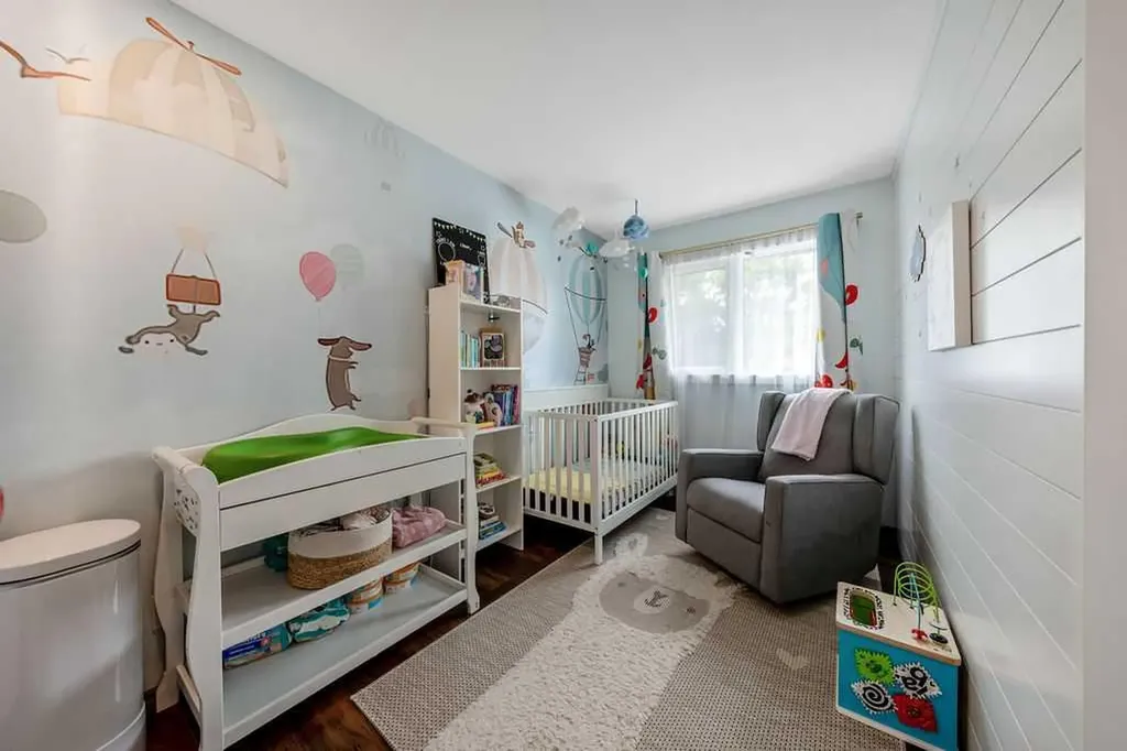 625 13 Avenue NE Calgary AB T2E 1C7