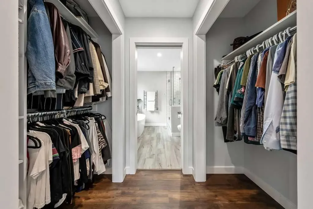 625 13 Avenue NE Calgary AB T2E 1C7