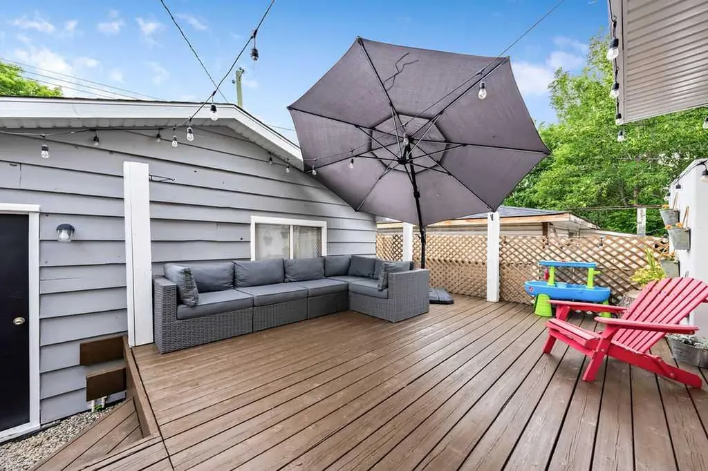 625 13 Avenue NE Calgary AB T2E 1C7