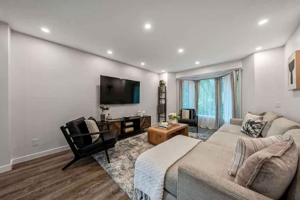 625 13 Avenue NE Calgary AB T2E 1C7