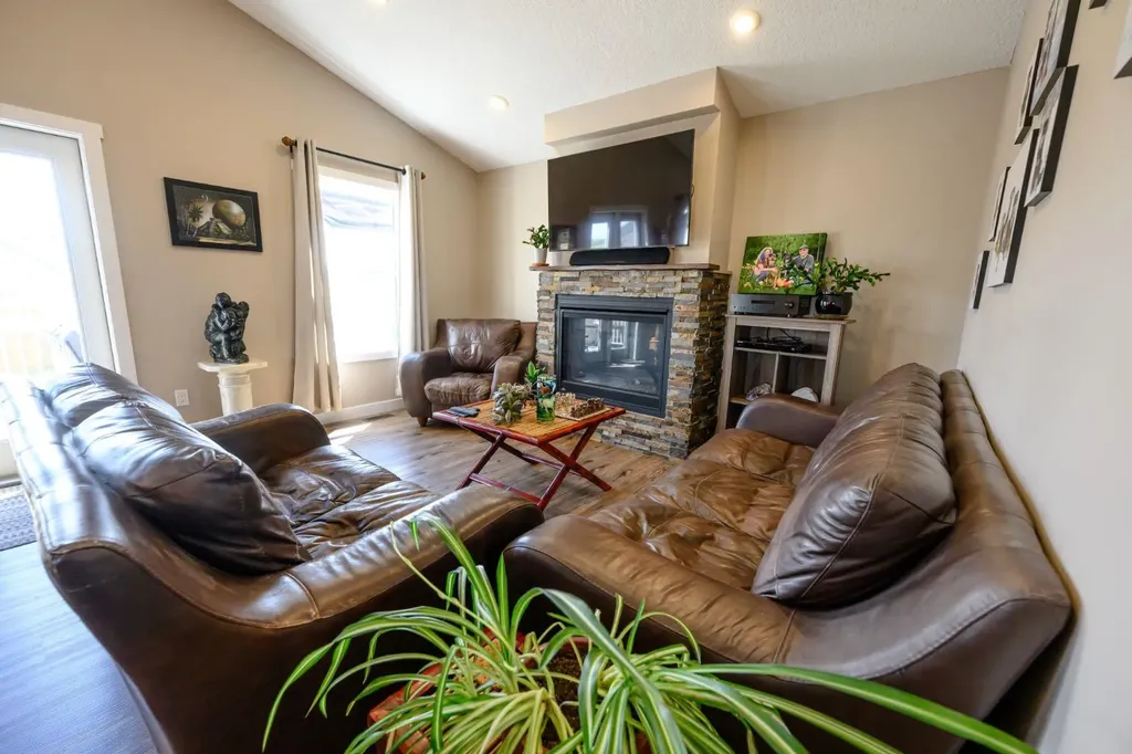 9211 95 Avenue Wembley AB T0H 3S0