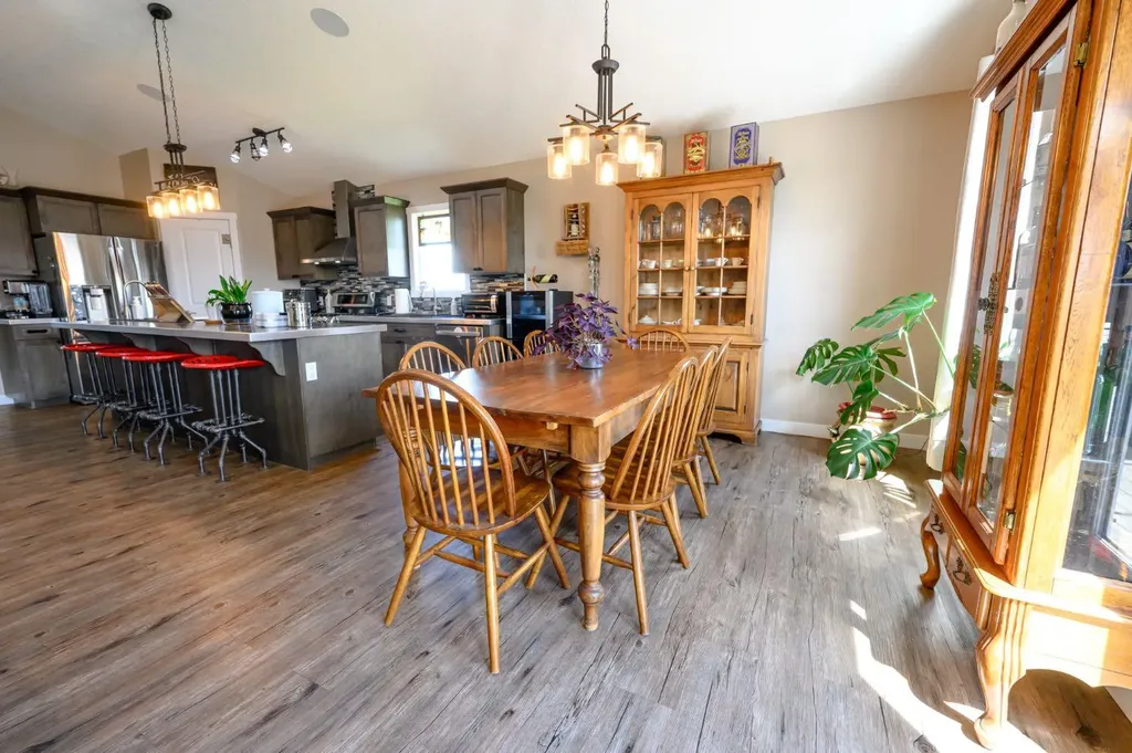 9211 95 Avenue Wembley AB T0H 3S0