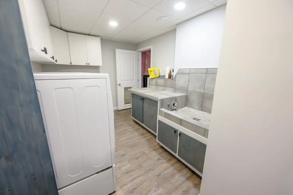 9211 95 Avenue Wembley AB T0H 3S0